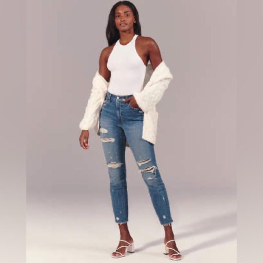 Abercrombie Curve Love High Rise Mom Jeans
